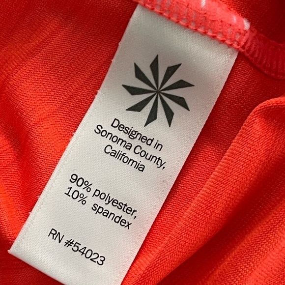 Athleta Pacifica fitted 1/4 zip vermillion tee - Picture 5 of 6